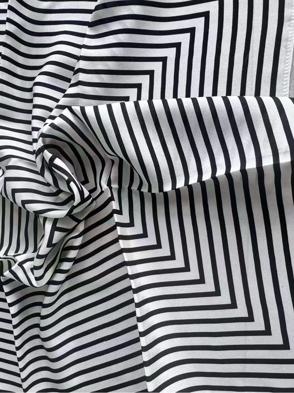 TOTEME Black White Geometric Stripe Silk Square Scarf 22 Inch